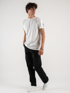 BERNA T-shirt basica con patch logo sulla manica 233133 Panna (2)
