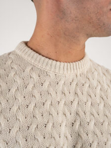 BL11 Maglione girocollo con piccole trecce G50 Panna (4)