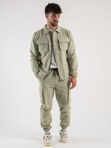 Coordinato camicia pesante con zip e bottoni + pantalone cargo DK16 Salvia1