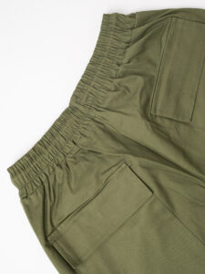Coordinato giacchetta con zip + pantalone con coulisse e catenella ONE Verde Militare12