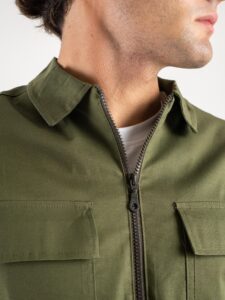 Coordinato giacchetta con zip + pantalone con coulisse e catenella ONE Verde Militare5