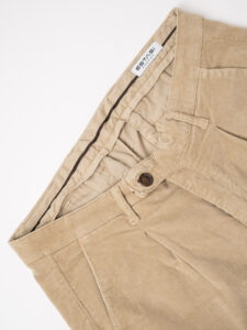 ESTASI Pantalone invernale morbido con pences in velluto made in Italy NEW YORK Beige (2)