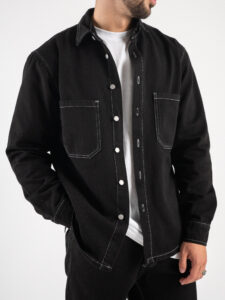 Giacchetta in jeans con tasche frontali e cuciture a contrasto CR2462 Nera2