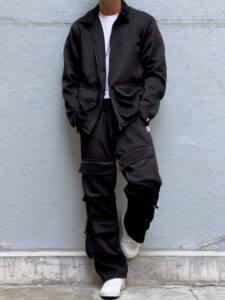 HYDO Coordinato giacchetta con zip + pantalone cargo multi tasconato 615:616 Nero3
