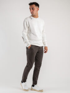 OVER-D Pullover bottonato a girocollo con toppe sui gomiti OE1F2W3M59 Avorio (2)