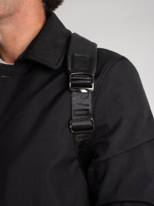 OVER-D Zaino in ecopelle tipo saffiano con zip, logo e tasca frontale OE1F2W3Z01 Nero (6)