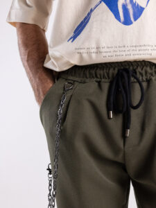 Pantalaccio corto alla caviglia con coulisse e catenella removibile MAN CITY INV Verde (3)