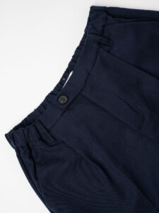 Pantalone chinos morbido con coulisse e bottone in vita BARCELLONA Blu (2)