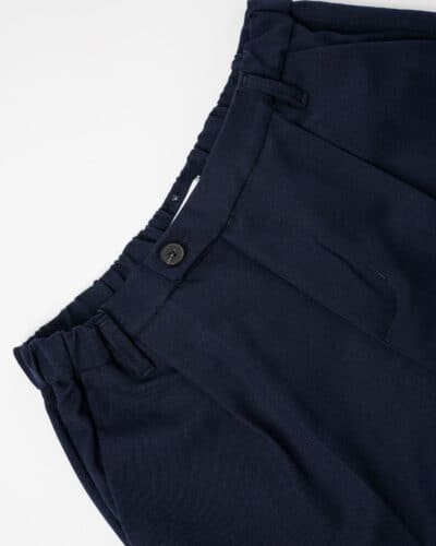 Pantalone chinos morbido con coulisse e bottone in vita BARCELLONA Blu 2 1 ESTASI Pantalone chinos morbido con coulisse e bottone in vita BARCELLONA INV Blu