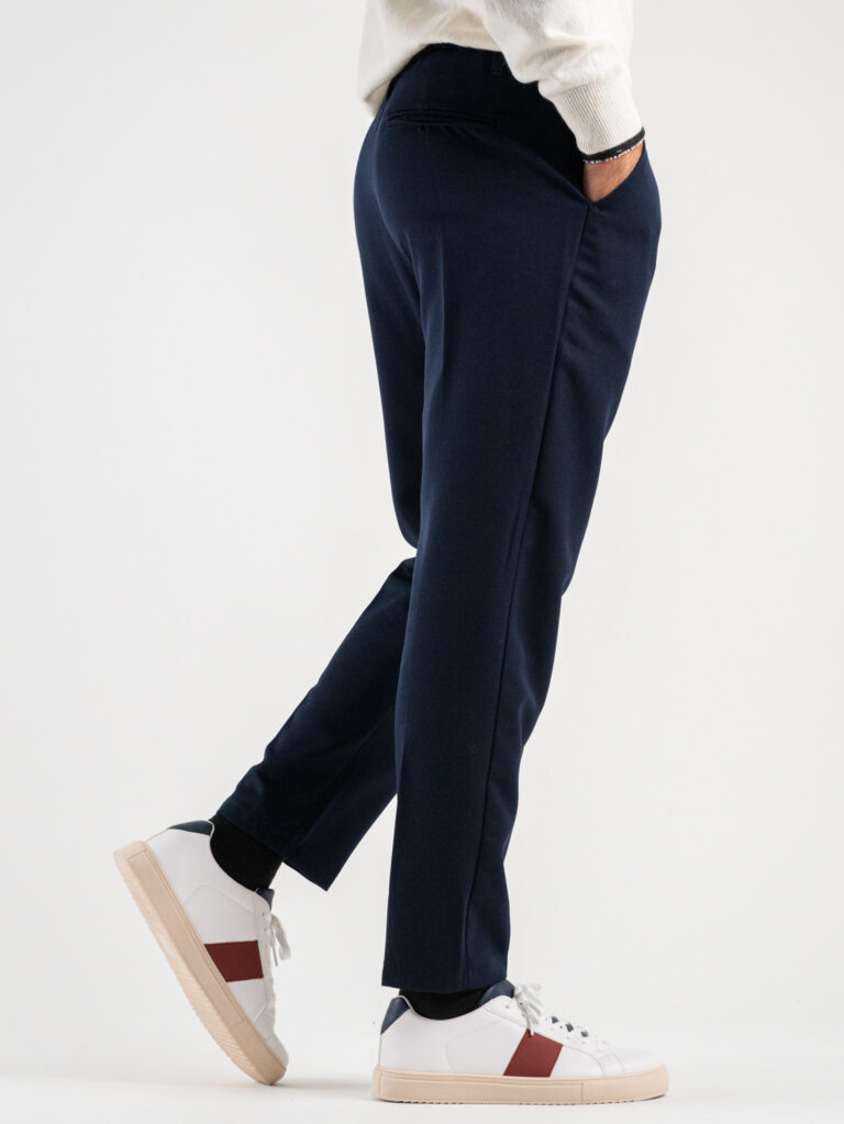 Pantalone chinos morbido con coulisse e bottone in vita BARCELLONA Blu 4 ESTASI Pantalone chinos morbido con coulisse e bottone in vita BARCELLONA INV Blu