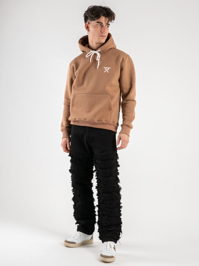 BERNA Felpa felpata con cappuccio tascone e logo sul cuore 233139 Cammello 1 Outfit