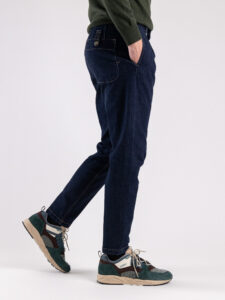 BERNA Jeans cropped con gamba morbida e pinces 233189 Denim (4)