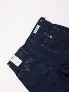 BERNA Jeans cropped con gamba morbida e pinces 233189 Denim (7)