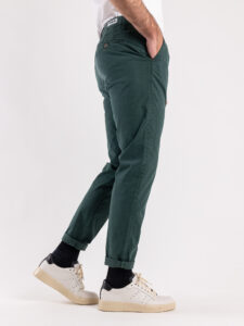 BERNA Pantalone chinos slim A:I 233151 Verde Bosco4