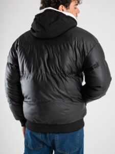 Bomber sportivo con cappuccio removibile tramite zip Nero (5)