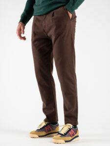 ESTASI Pantalone comodissimo con pinces ed elastico in vita BECKHAM INV Coffee (2)