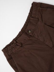 ESTASI Pantalone comodissimo con pinces ed elastico in vita BECKHAM INV Coffee (6)