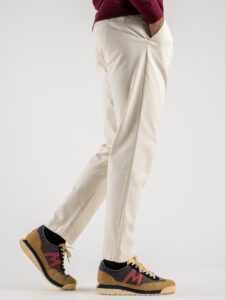 ESTASI Pantalone comodissimo con pinces ed elastico in vita BECKHAM INV Panna (4)