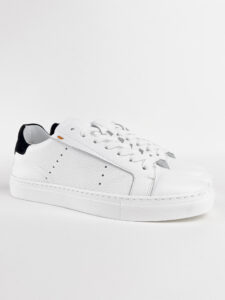 ESTASI Sneakers basica in pelle martellata con talloniera a contrasto Made In Italy OMAR4