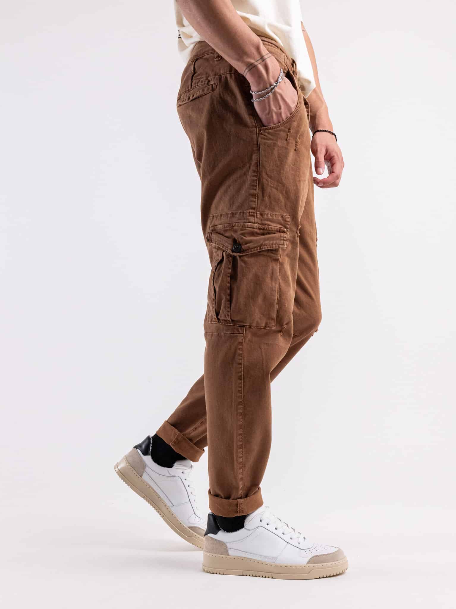 Pantaloni con tasche laterali top