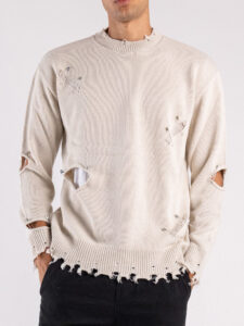 Maglione girocollo misto lana con strappi e spille 750 Beige (2)