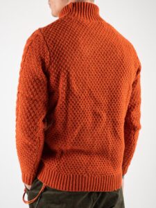 OVER-D Maglione dolcevita intrecciato OE1F2W3M14 Tegola (1)