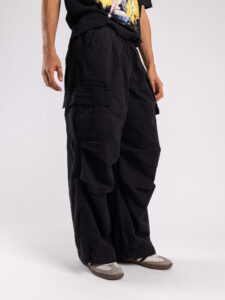 VDR Pantalone cargo molto ampio con tasconi,coulisse in vita e sulla caviglia 14140 Nero (3)