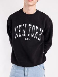 BERNA Felpa girocollo garzata con ricamo NEW YORK 233125 Nero (2)