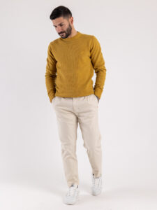 BERNA Maglione girocollo LAMBSWOOL logo ricamo 233036 Curry (2)