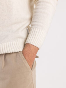 BERNA Maglione girocollo LAMBSWOOL logo ricamo 233036 Panna (3)