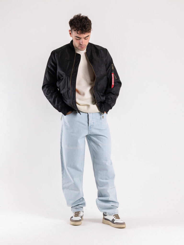 Bomber nero sportivo trapuntato con collo e polsini in maglia TG29751 Nero1 Outfit