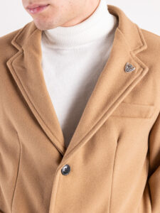 Cappotto basico con collo a V e taschino CAP2201 Cammello11