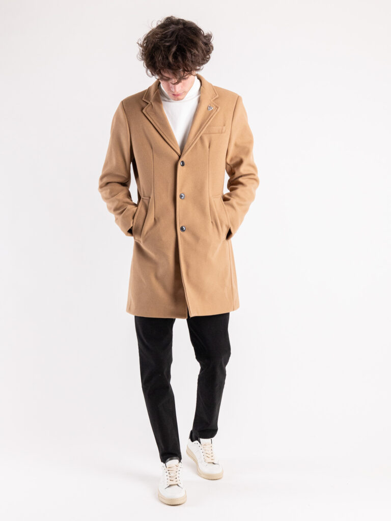 Cappotto basico con collo a V e taschino CAP2201 Cammello9 Outfit