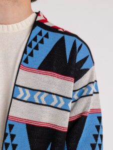 Cardigan aperto con cintura in fantasia etnica 363 Nero (5)