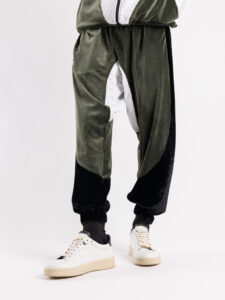 Completo tuta in ciniglia con felpa zip + pantalone con polsini 636 Verde7