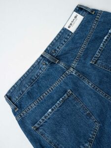 ESTASI Jeans blu senza rotture e corto alla caviglia MARADONA (1)