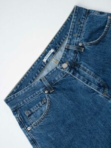 ESTASI Jeans blu senza rotture e corto alla caviglia MARADONA (8)