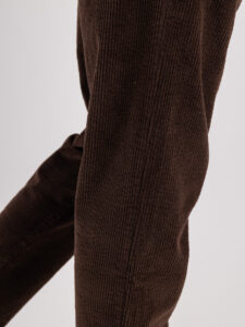 ESTASI Pantalone comodissimo in velluto a costine con pinces ed elastico in vita ZIDANE Cioccolato (3)