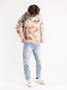 Felpa con cappuccio e zip stampa etnica B356PL Beige2