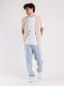 Gilet sciallato in maglia con bottoni SER834 Crema (2)