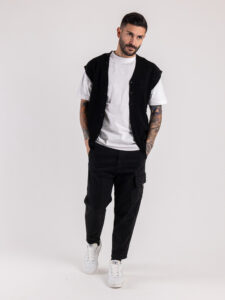 Gilet sciallato in maglia con bottoni SER834 Nero (3)