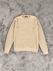 Maglione girocollo basico in misto lana CM23 Sabbia1