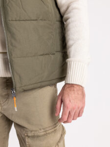 ONLY&SONS Giubbino smanicato trapuntato con zip e tasca frontale JAKE Olive Night5