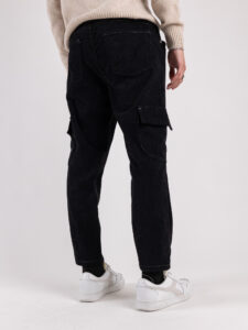 Pantalone cargo morbido in velluto con coulisse in vita e tasconi laterali BLKS2020 Nero (2)