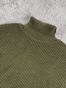 MOD Dolcevita in maglia a costine Verde Militare3
