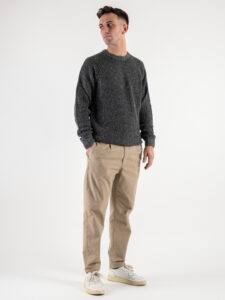 BERNA Pantalone in cotone lavorato con pences 233193 Coloniale (2)