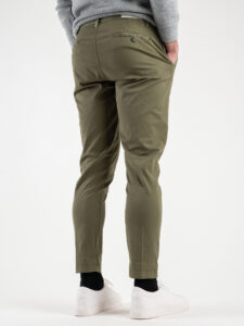 BL11 Pantalone chinos slim leggero CUBA Foresta (4)