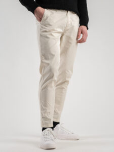 BL11 Pantalone chinos slim leggero CUBA Panna (2)
