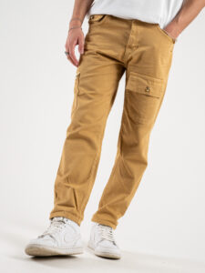 OVER-D Pantalone con tasconi e dettagli oro OE1S2S4P53 Biscotto (1)