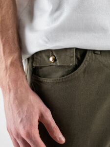 OVER-D Pantalone con tasconi e dettagli oro OE1S2S4P53 Militare (4)